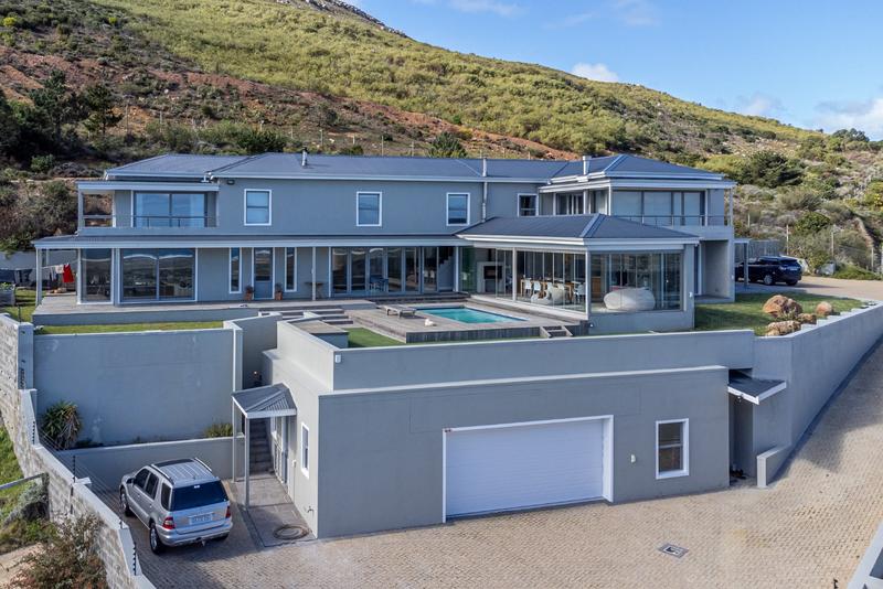 5 Bedroom Property for Sale in Belvedere Western Cape